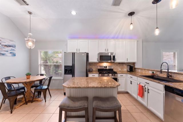 30911 Still Oaks Lane, Spring, TX 77386