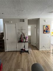 520 E Walnut, Santa Ana, CA 92701