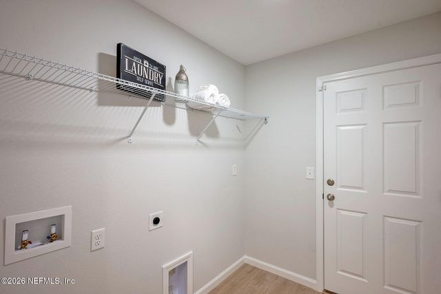 16243 N MAIN Street, Jacksonville, FL 32218