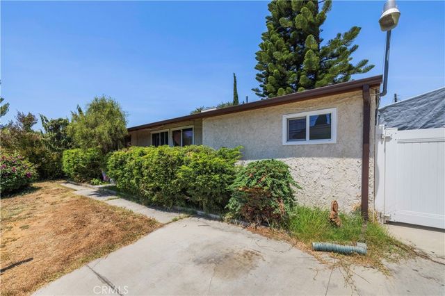 13873 Lanark, Panorama City, CA 91402