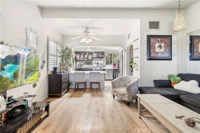 13873 Lanark, Panorama City, CA 91402