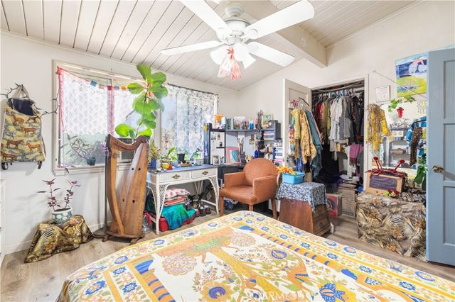 13873 Lanark, Panorama City, CA 91402