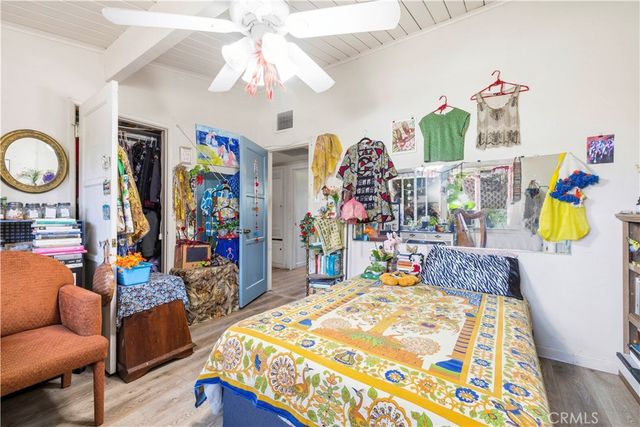 13873 Lanark, Panorama City, CA 91402