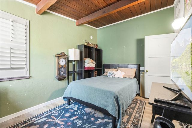 13873 Lanark, Panorama City, CA 91402