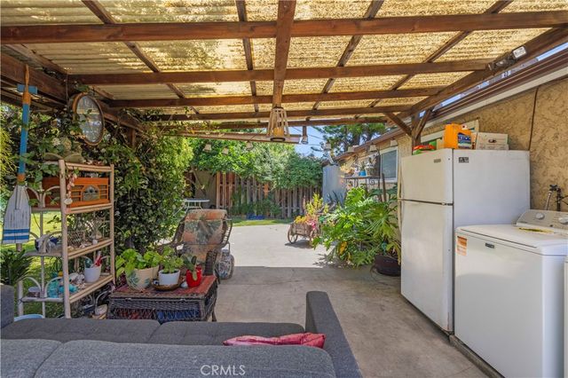 13873 Lanark, Panorama City, CA 91402