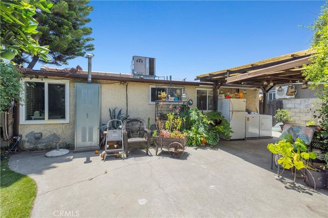 13873 Lanark, Panorama City, CA 91402