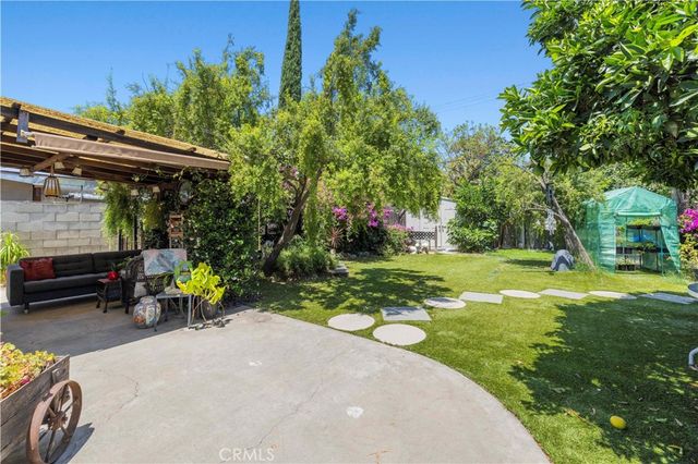 13873 Lanark, Panorama City, CA 91402
