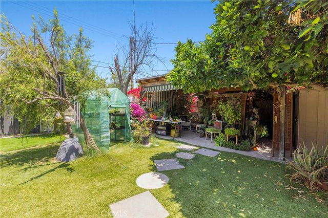 13873 Lanark, Panorama City, CA 91402