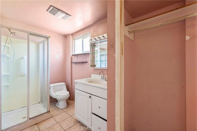 13873 Lanark, Panorama City, CA 91402