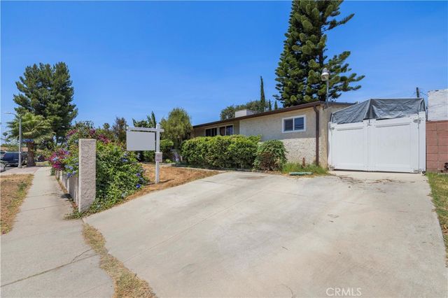 13873 Lanark, Panorama City, CA 91402