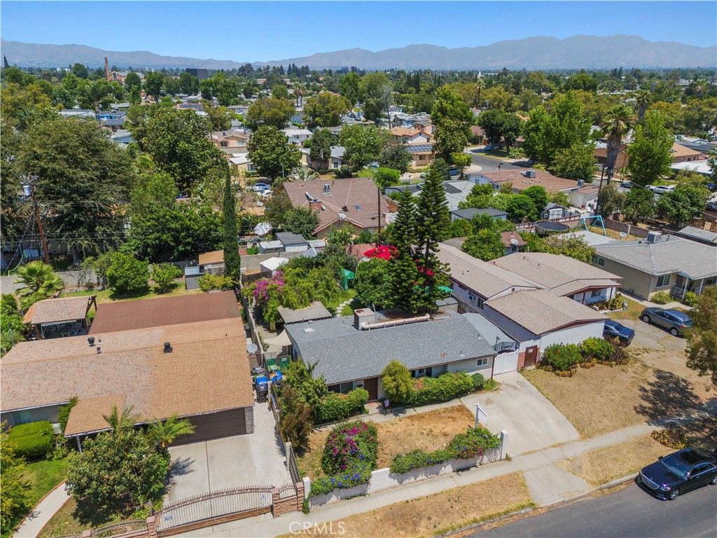 13873 Lanark, Panorama City, CA 91402