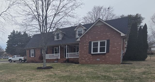 1976 Orchard Park Dr, Murfreesboro, TN 37128