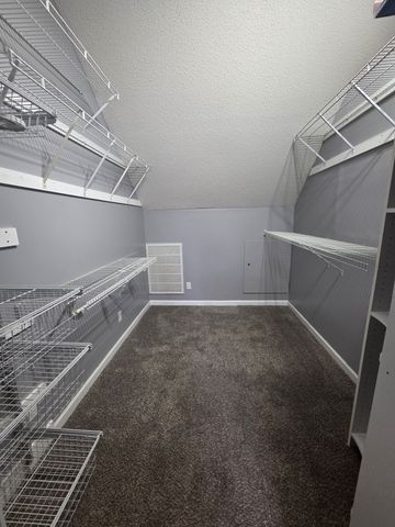 1976 Orchard Park Dr, Murfreesboro, TN 37128