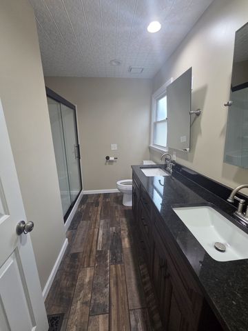 1976 Orchard Park Dr, Murfreesboro, TN 37128