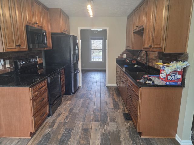 1976 Orchard Park Dr, Murfreesboro, TN 37128