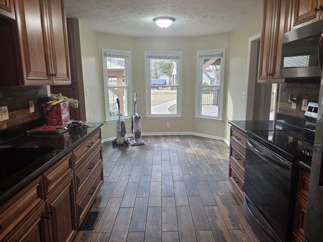 1976 Orchard Park Dr, Murfreesboro, TN 37128