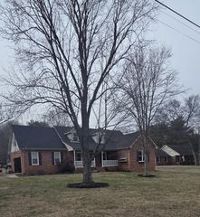 1976 Orchard Park Dr, Murfreesboro, TN 37128