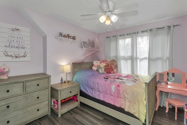 21 Brentwood St, Springfield, MA 01108