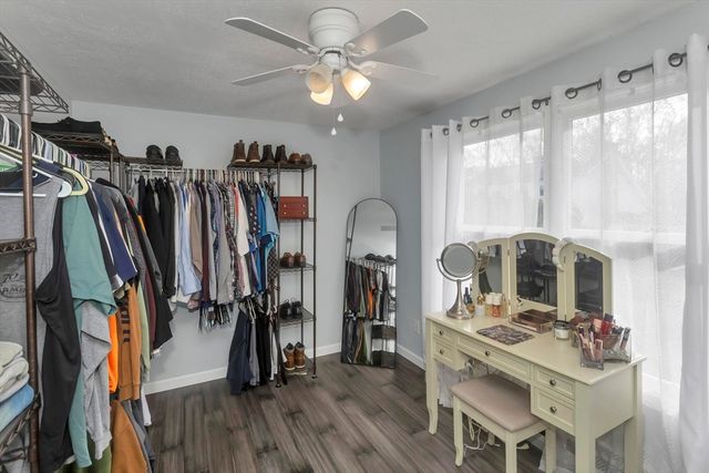 21 Brentwood St, Springfield, MA 01108