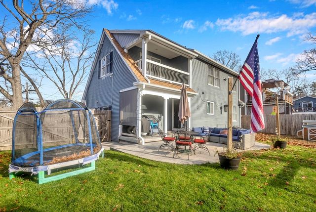 21 Brentwood St, Springfield, MA 01108