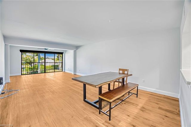 7430 Lake Breeze DR 203, Fort Myers, FL 33907