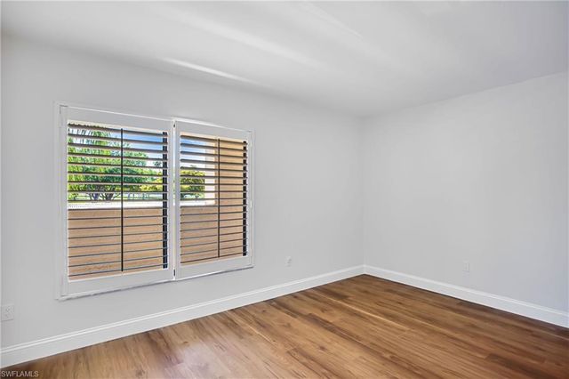 7430 Lake Breeze DR 203, Fort Myers, FL 33907