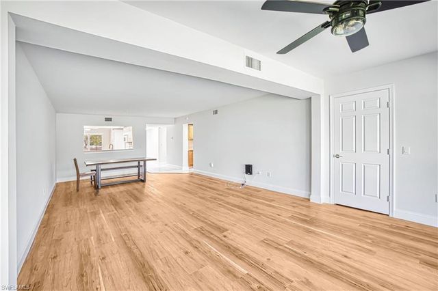 7430 Lake Breeze DR 203, Fort Myers, FL 33907