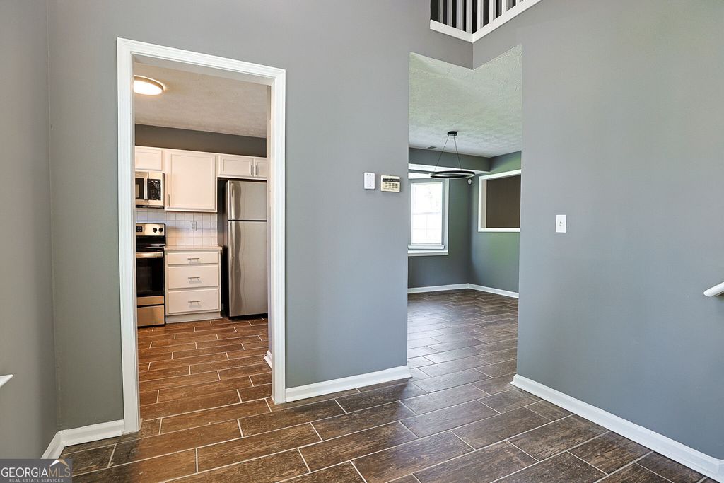5964 Sherwood Trace, Lithonia, GA 30038 — photo 3