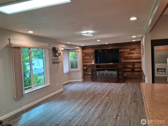 8242 S 128th Street, Seattle, WA 98178