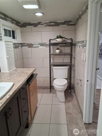 8242 S 128th Street, Seattle, WA 98178