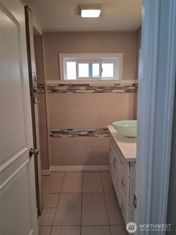 8242 S 128th Street, Seattle, WA 98178