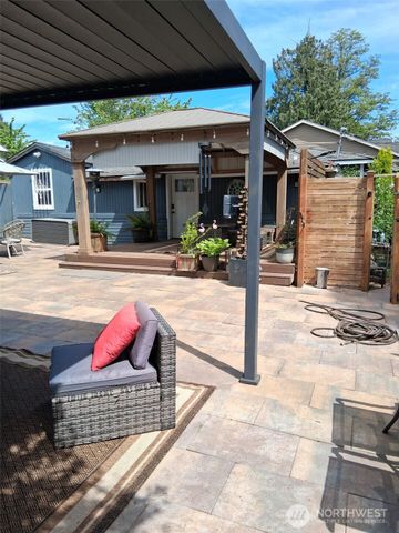 8242 S 128th Street, Seattle, WA 98178
