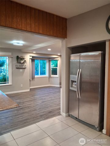 8242 S 128th Street, Seattle, WA 98178