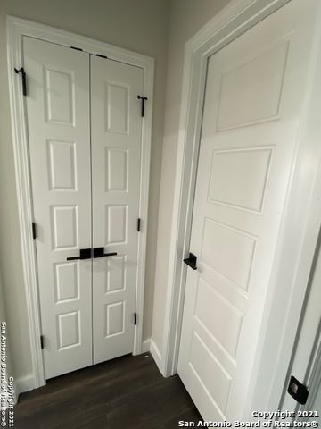 716 Florida St, San Antonio, TX 78210