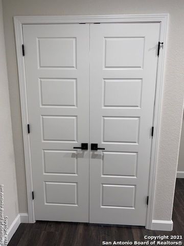 716 Florida St, San Antonio, TX 78210