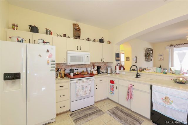 209 W Rexford Drive, Beverly Hills, FL 34465