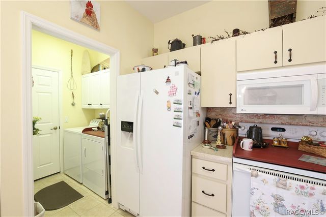 209 W Rexford Drive, Beverly Hills, FL 34465