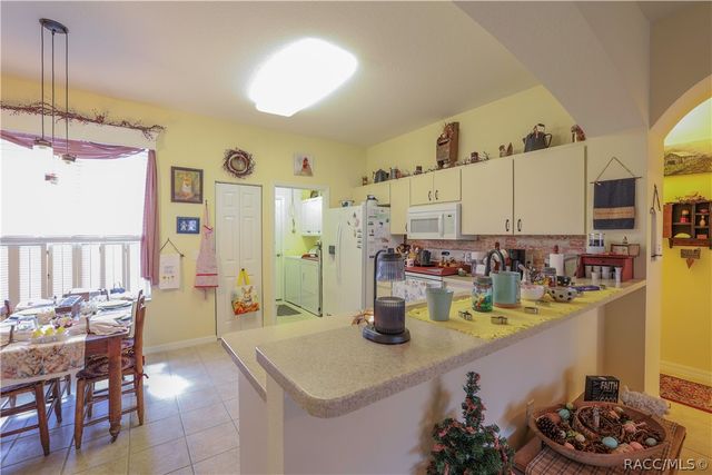 209 W Rexford Drive, Beverly Hills, FL 34465