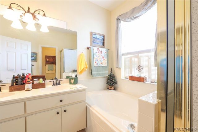 209 W Rexford Drive, Beverly Hills, FL 34465