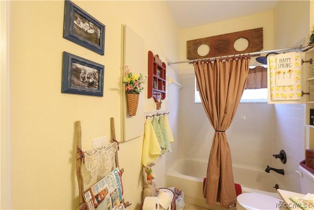 209 W Rexford Drive, Beverly Hills, FL 34465