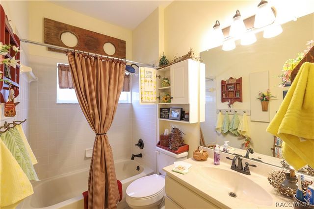 209 W Rexford Drive, Beverly Hills, FL 34465