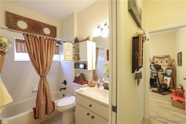 209 W Rexford Drive, Beverly Hills, FL 34465