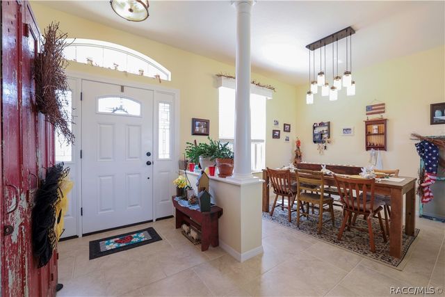 209 W Rexford Drive, Beverly Hills, FL 34465