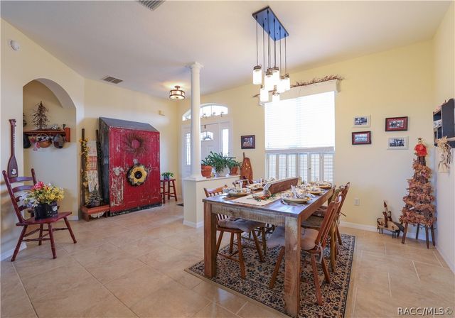 209 W Rexford Drive, Beverly Hills, FL 34465