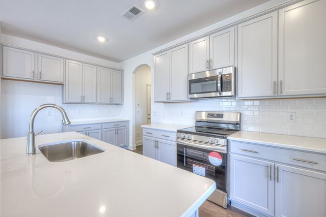 2344 Ventura Ave, White House, TN 37188