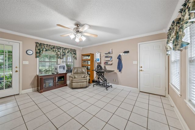 608 Green Meadow Trail, Holly Lake Ranch, TX 75765