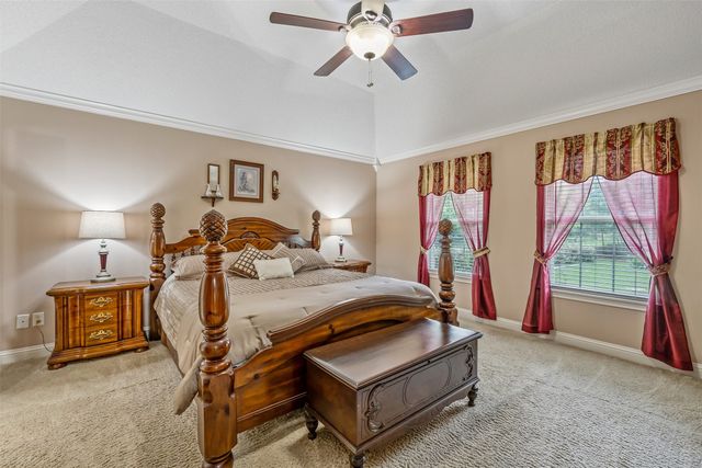 608 Green Meadow Trail, Holly Lake Ranch, TX 75765