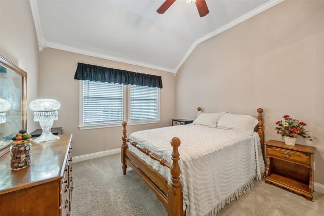 608 Green Meadow Trail, Holly Lake Ranch, TX 75765