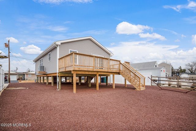 9 Lake Saint Clair Drive, Little Egg Harbor, NJ 08087