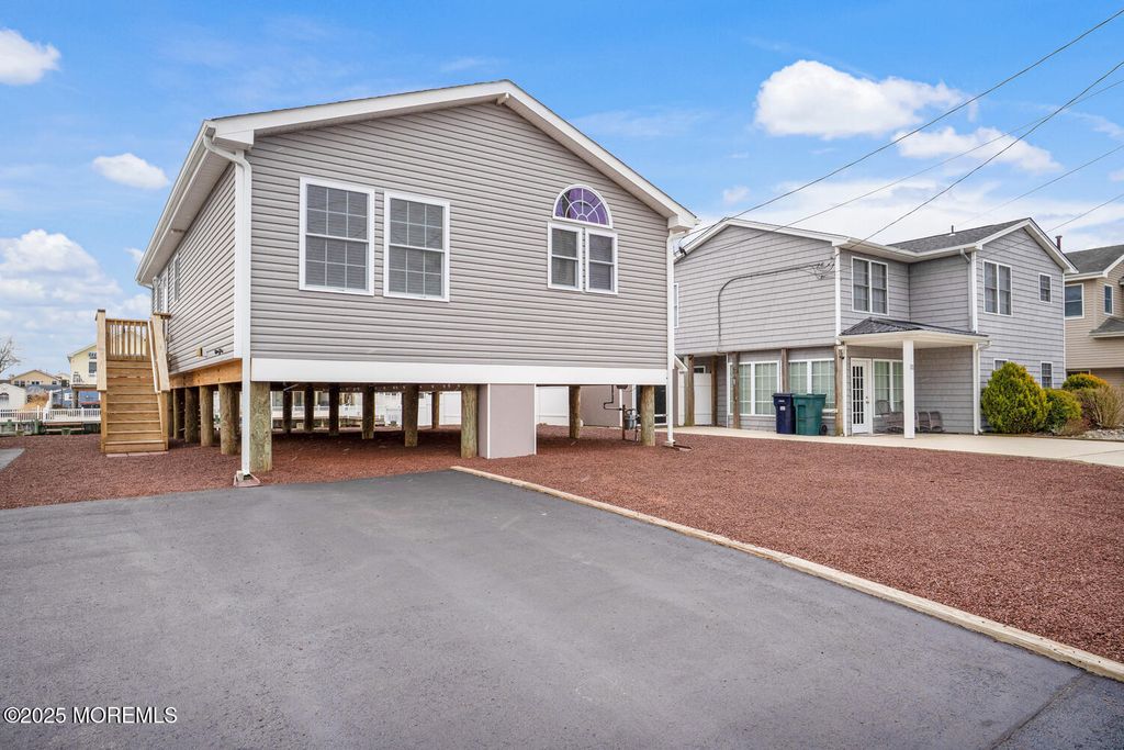 9 Lake Saint Clair Drive, Little Egg Harbor, NJ 08087